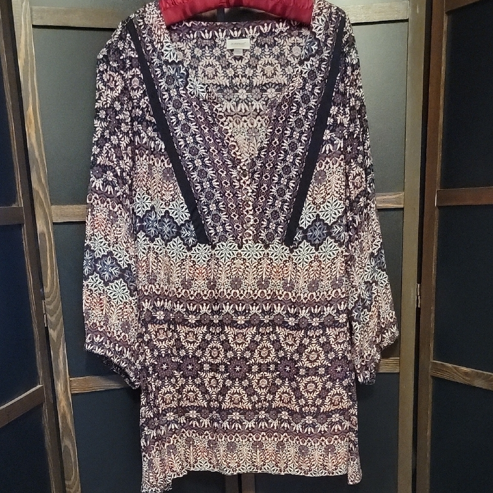 Avenue Floral Patterned Tunic Top